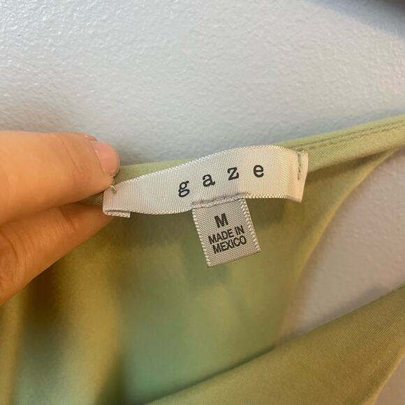 Gaze One Piece Bodysuit V-Neck Spaghetti Straps Snap Closure on Bottom - Picture 2 of 5